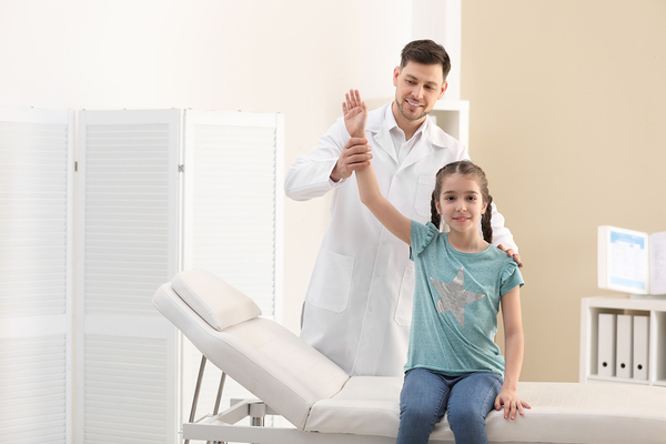 How a Good Chiropractor Practices Within Their Community