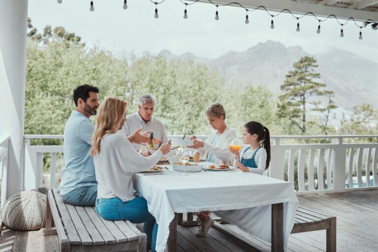 Posture at the Dinner Table